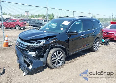 2018 Honda Pilot Touring z USA, uszkodzony, nr VIN 5FNYF6H9XJB060555